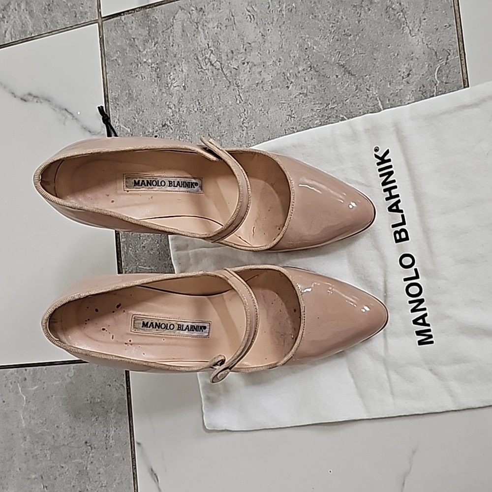 Manolo Blahnik Mary Jane Heels with dustbag